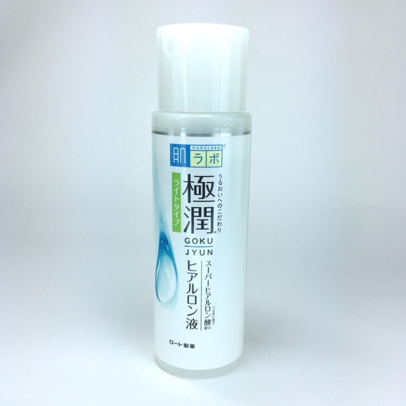 hada labo moisturizing toner